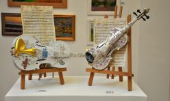 HANDPAINTED VIOLINS